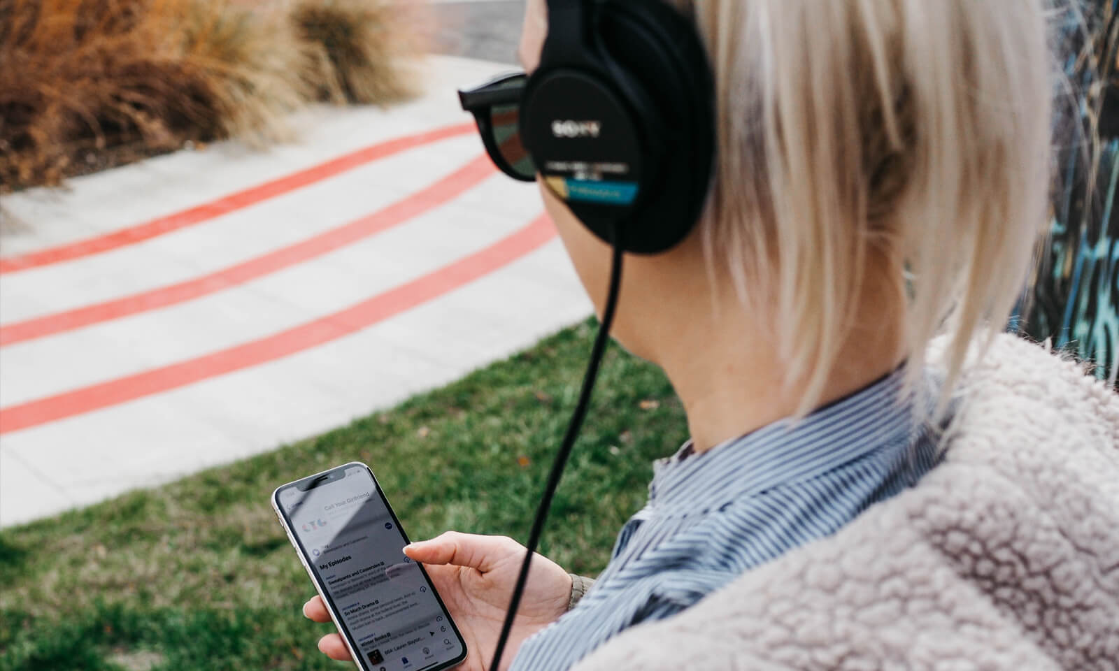 4 Ecommerce Podcasts You Need to Hear ASAP