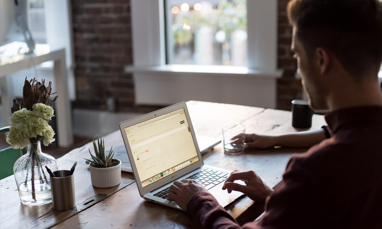 7 Lessons Ecommerce Sellers Can Learn from Amazon