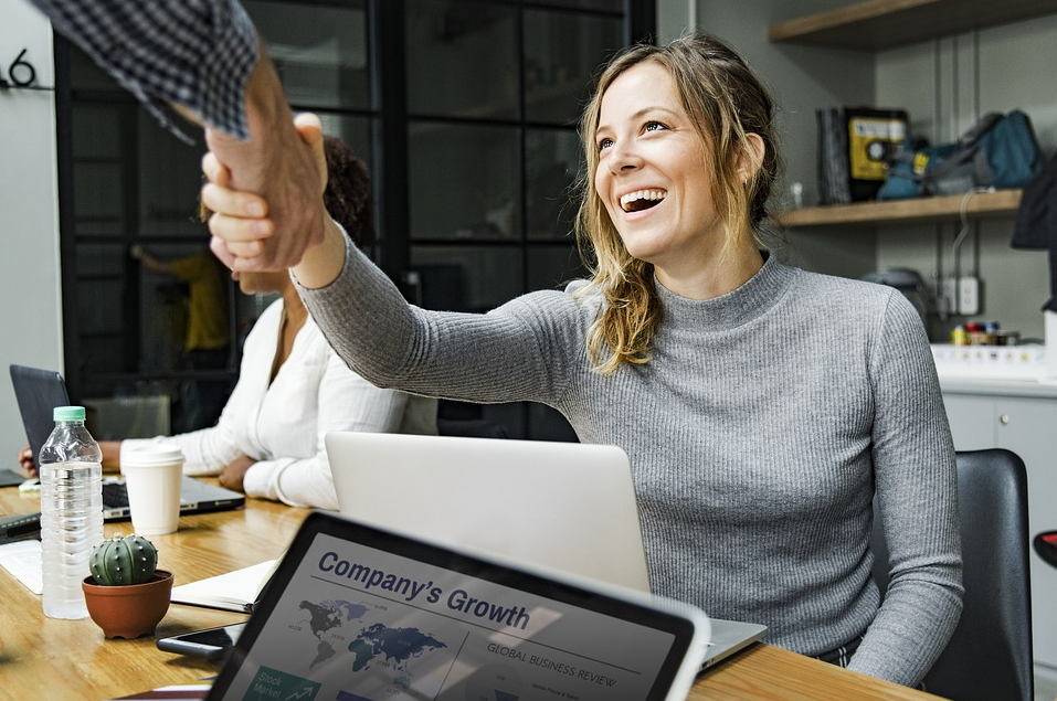 6 Ways to Earn Customer Trust, Even If You Haven't Made a Sale Yet