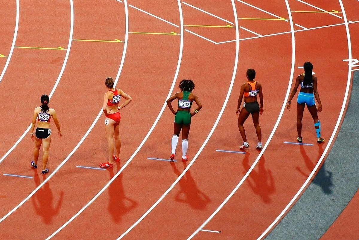 Competitor Monitoring for Price Strategy and Product Planning