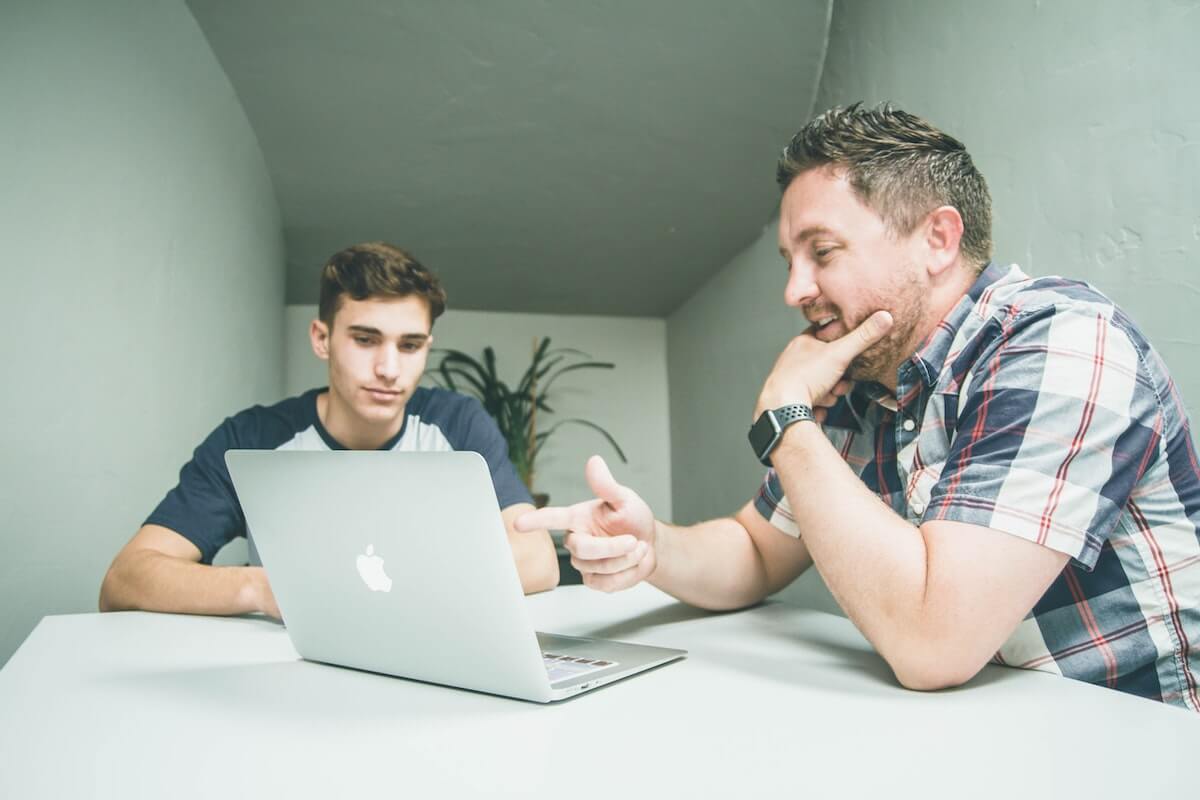 Simple Ways You Can Find a Mentor for Your Business