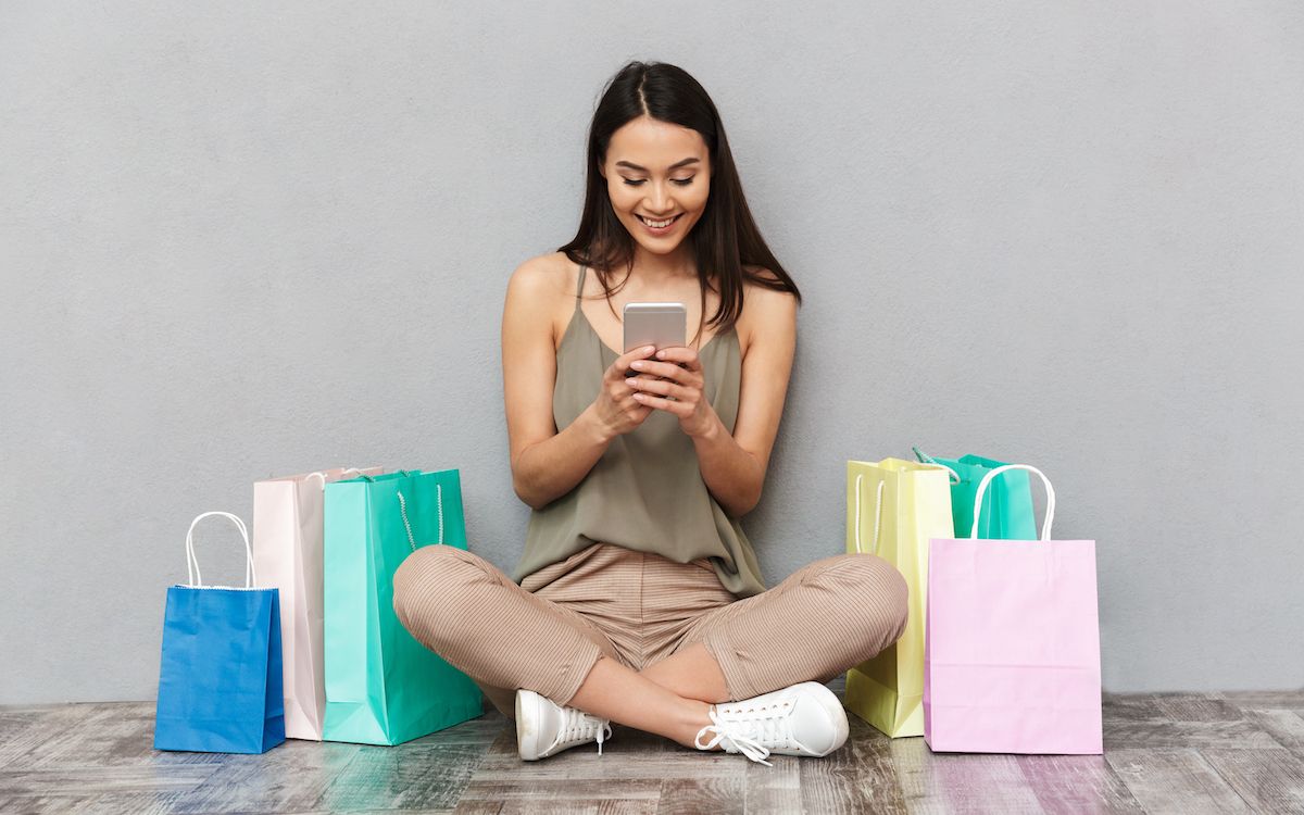 5 Online Shopping Trends Ecommerce Business Owners Should Watch Out For in 2023